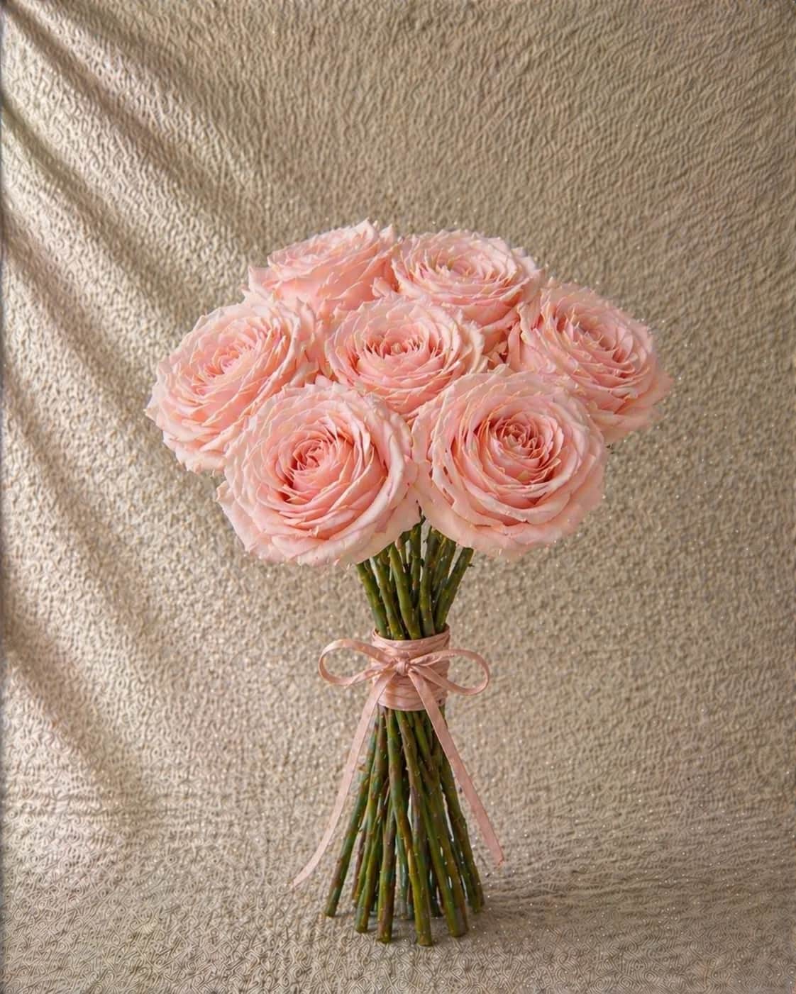 Main de roses