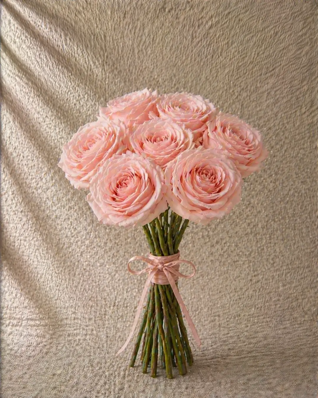 Bouquet de roses d’une seule couleur, simple et direct